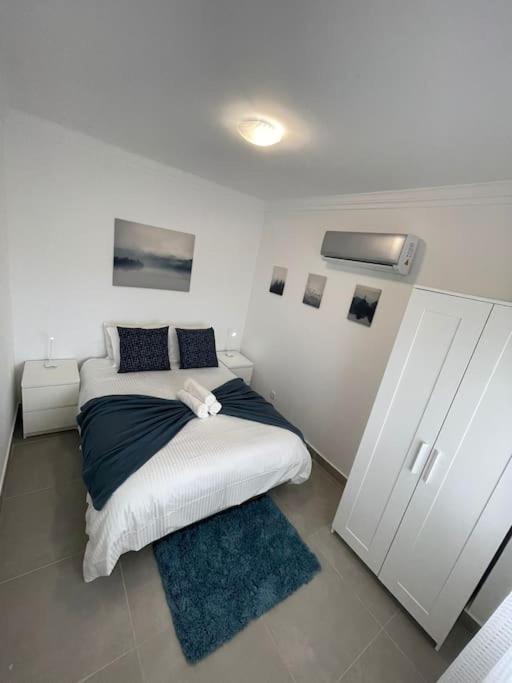 Golden Breeze Holidays Apartment
